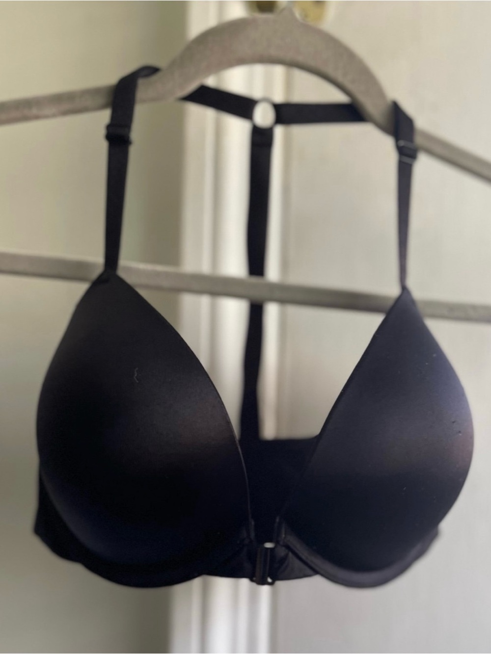 Victoria's Secret Black Front-Close Rhinestine T-Back Padded Bra Sz 32DD